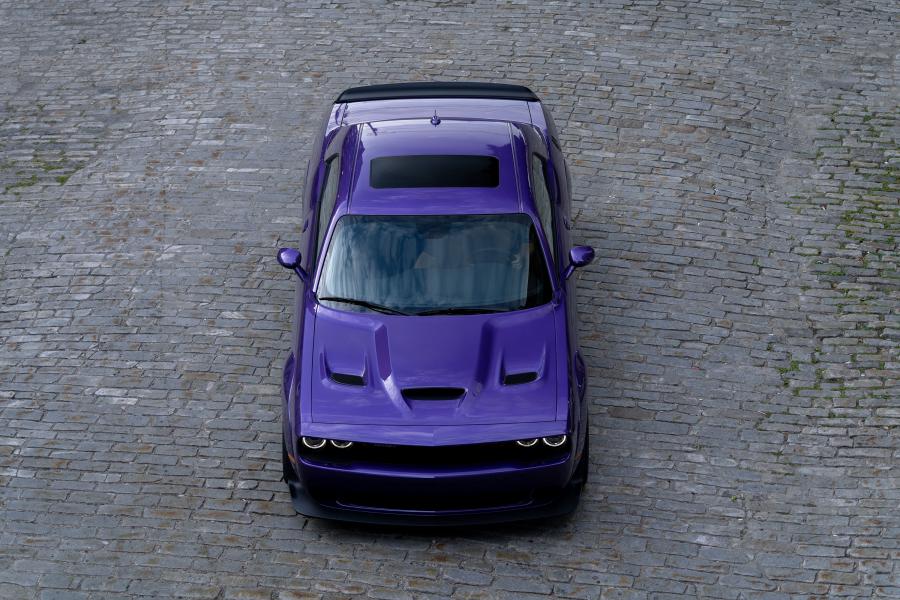  Dodge Challenger R/T Scat Pack Widebody (LC) 2018 года  (фото 39 из 48)